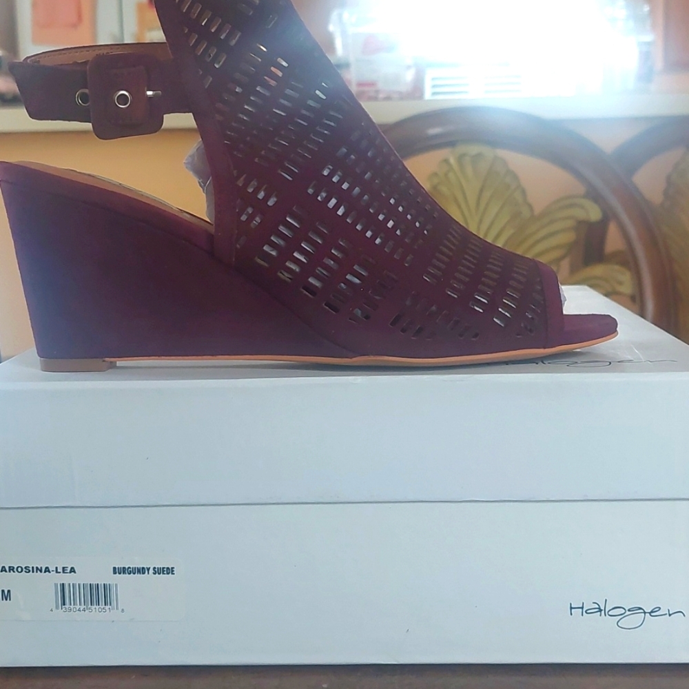 HALOGEN Rosina Burgundy Wedge Sandals